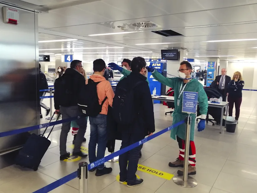 Care sunt țările pentru care se impune carantina la sosirea în România. Pe listă figurează Franța, Spania și Marea Britanie
