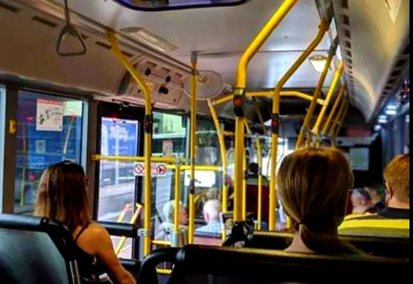 Transportul public devine gratuit și pentru elevii din școlile private