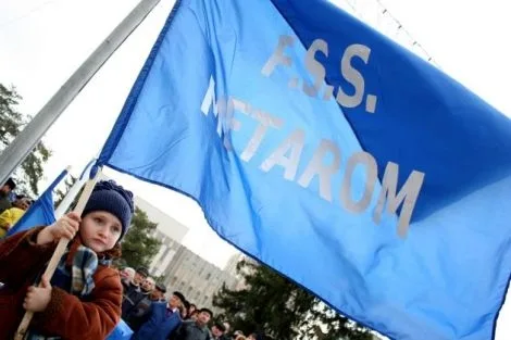 Sindicaliștii de la METAROM protestează în fața Guvernului. Ei sunt nemulțumiți de legea pensiilor