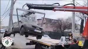 Sute de angajați din Salubritatea Sectorului 5, în stradă, pentru deszăpezire