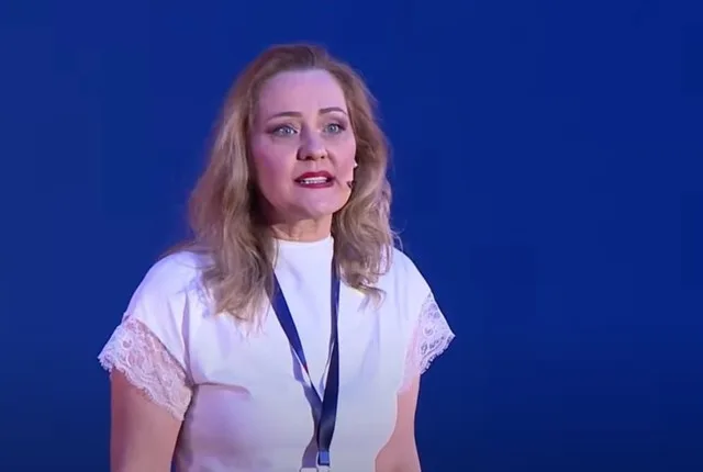 Elena Lasconi: Nu mă surprinde ce declară acum Simion în presa străină, că nu Rusia s-a amestecat, ci Bruxelles-ul