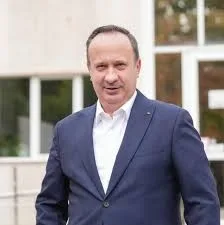 Puterea acuză opoziția că nu vine în Parlament: AUR și POT nu vin la muncă, chiulesc pe banii cetățenilor