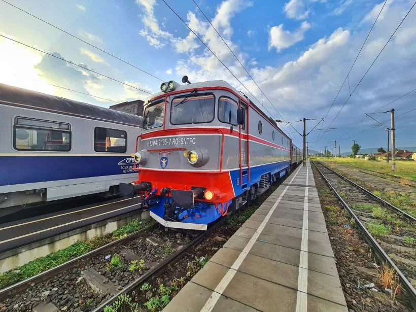 CFR anunță că mai multe trenuri vor acoperi traseele către litoral în  minivacanța de 1 Mai