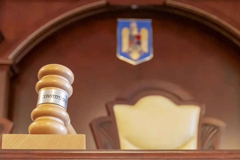 Legea care schimbă plata pensiilor private ajunge mai târziu la verdictul CCR