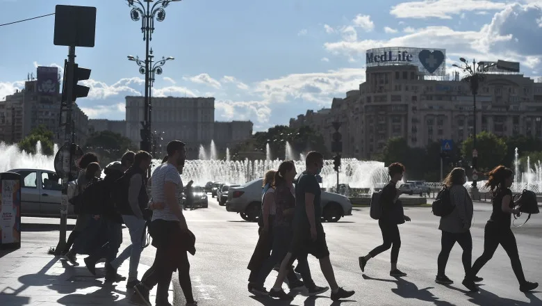 Sondaj CURS: multă neîncredere, puţină speranţă. Cum arată România politică la final de 2025