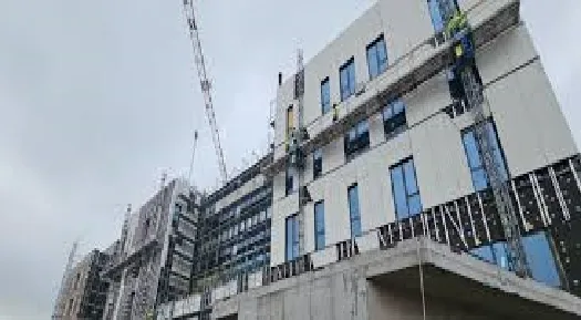 Pe șantierul școlar de pe strada V.V. Stanciu, în cartierul Tineretului, se lucrează susținut