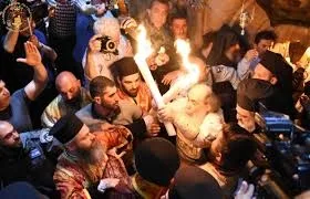 Sfânta Lumină va ajunge la București în Sâmbăta Mare, în ciuda restricțiilor din Ierusalim