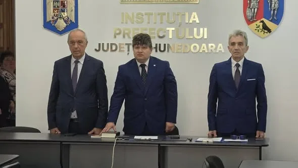 Am participat la ceremonia de învestire a noului prefect al județului Hunedoara, Lőrincz Széll.